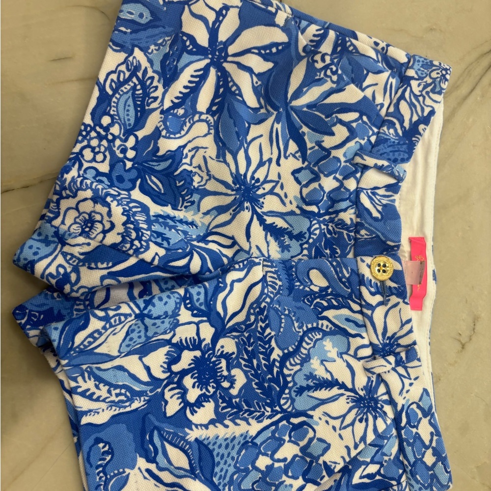 Lilly Pulitzer Blue Floral Women's Shorts